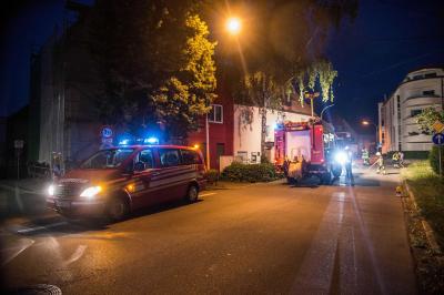 Korb: Von Fahrbahn abgekommen Stromkasten und Pkw gerammt